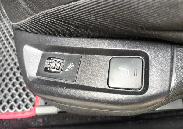 Citroen C5 cena 33900 przebieg: 156654, rok produkcji 2012 z Biała małe 301